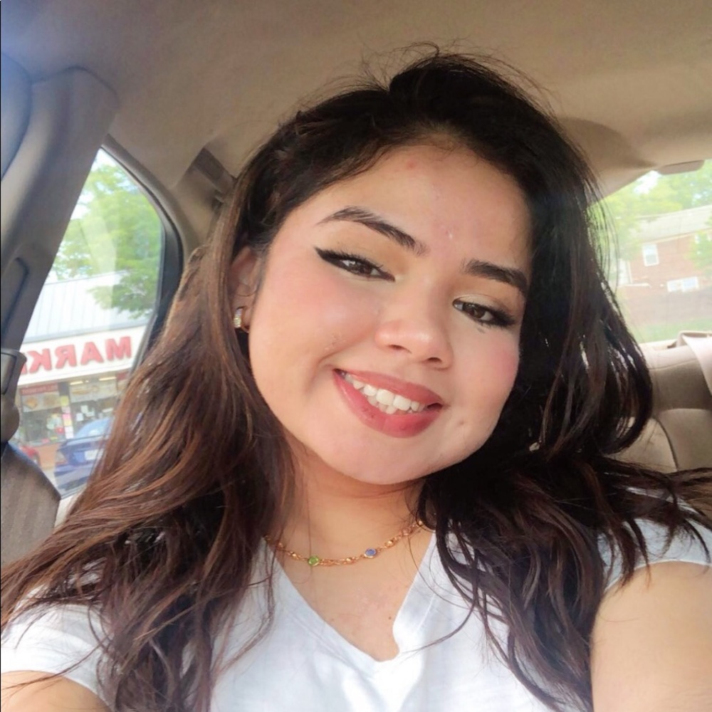 Meet your Posher, Sindi